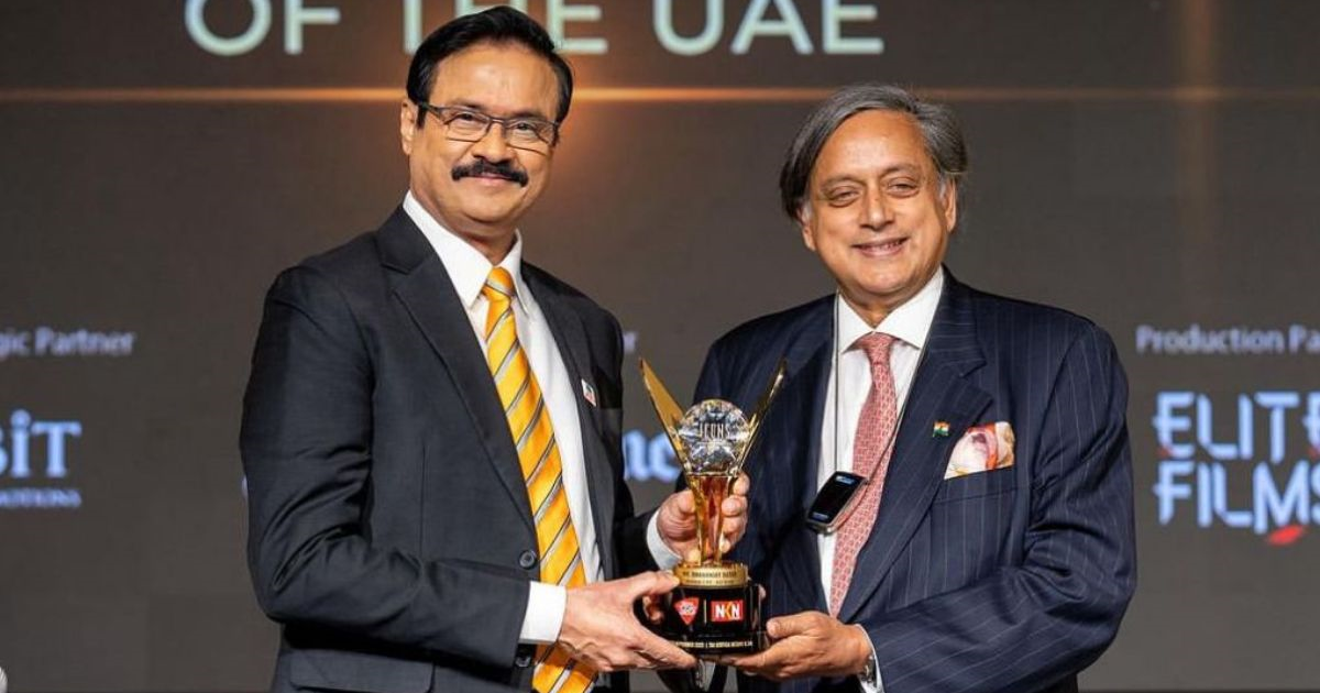 Masala King Dr. Dhananjay Datar Honored with Icon of Dubai Award